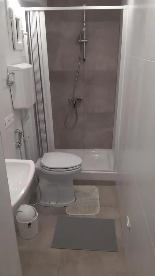 Apartment Appartamento Roma Parma